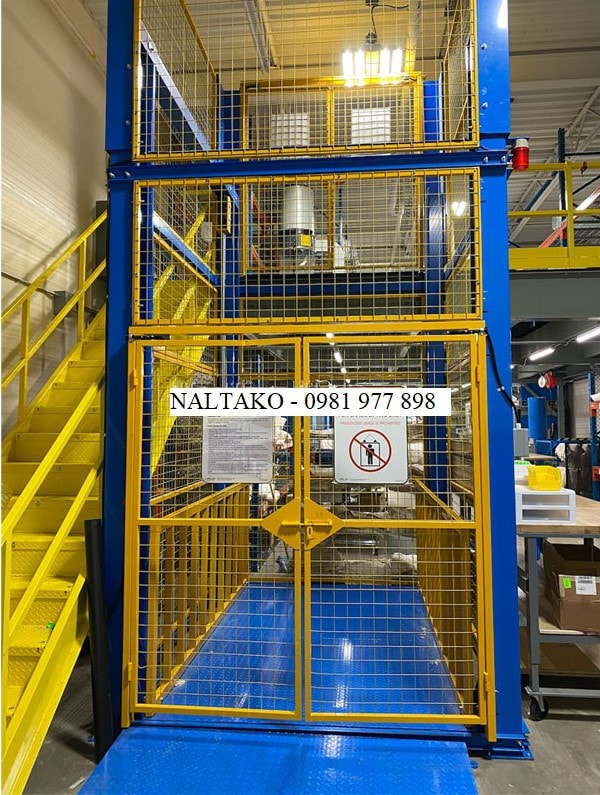 1-Ton Hydraulic Goods Lift 6 1-Ton Hydraulic Goods Lift 6