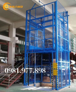 2000kg Goods Lift 2