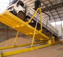 Bàn Nâng Đổ Liệu