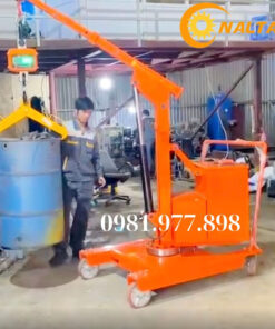 360-Degree Rotating Crane 360-Degree Rotating Crane