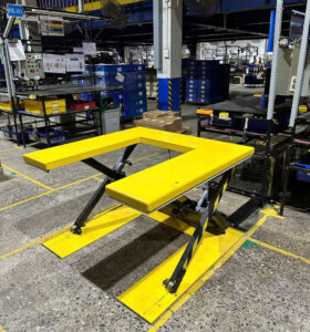 Bàn giao bàn nâng U tại Northstar