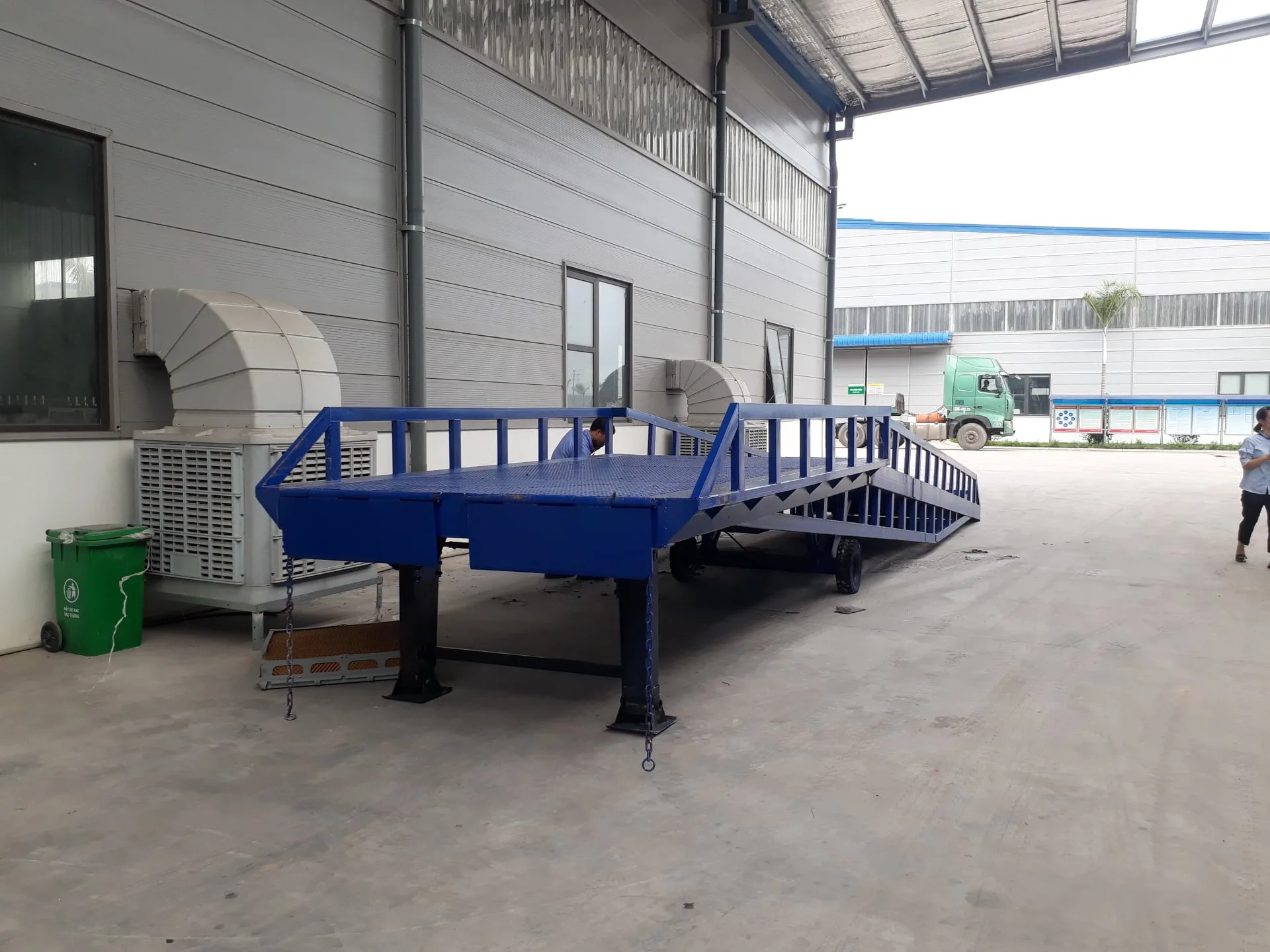 Hoàn tất quá trình bàn giao cầu dẫn