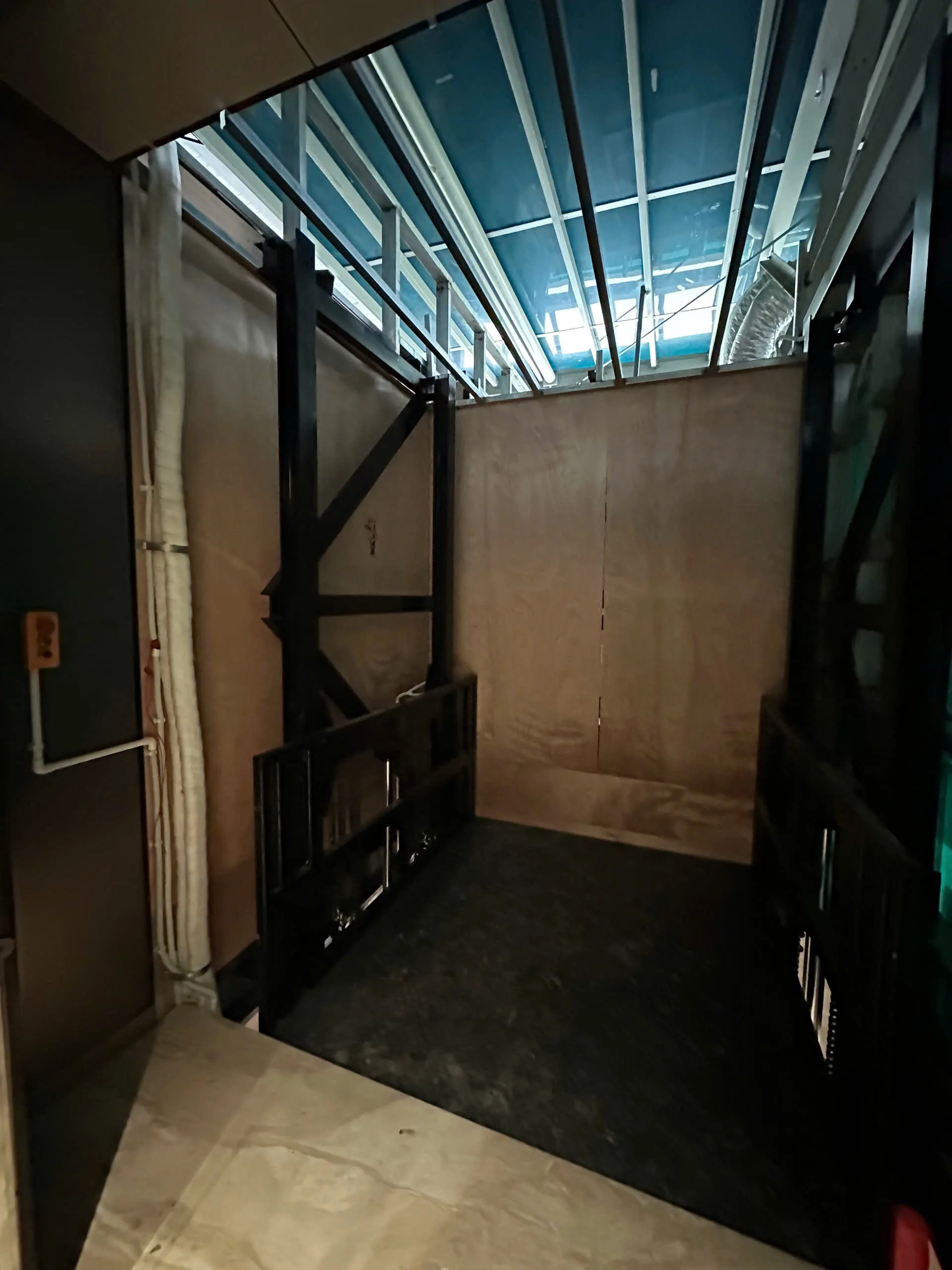 Tiến hành khảo sát công trình lắp đặt 