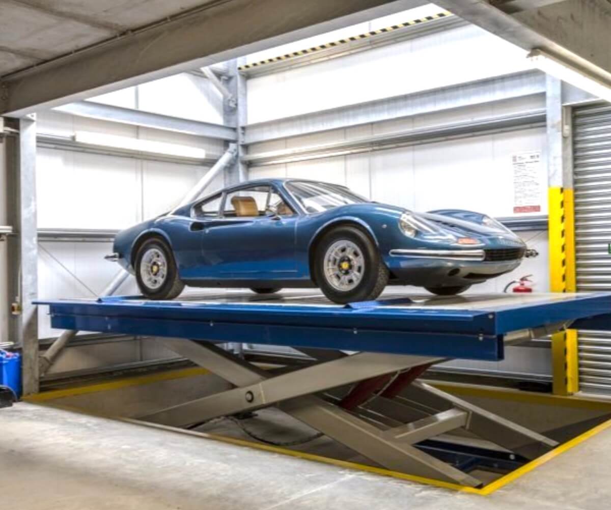 Bàn nâng loại âm nền