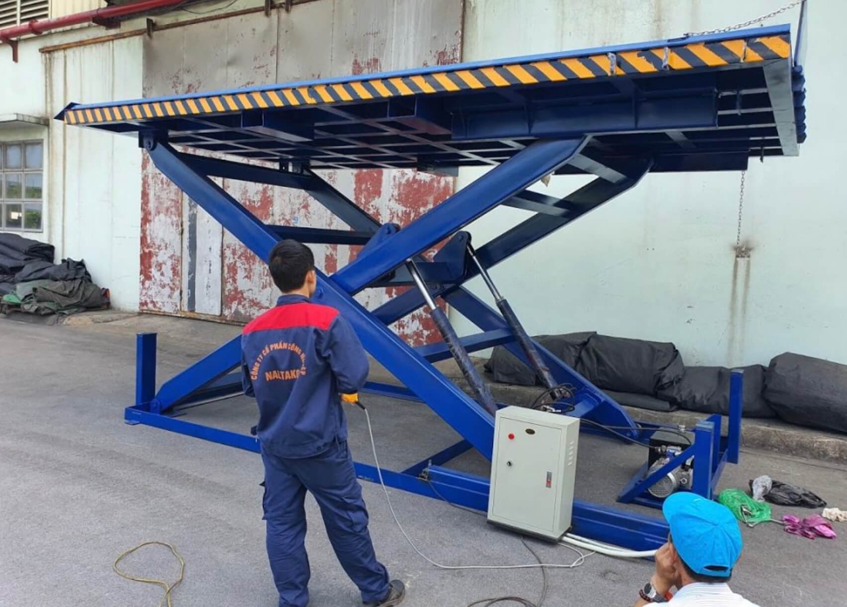 Bàn Nâng Xe Ô Tô 5 Bàn Nâng Xe Ô Tô 5