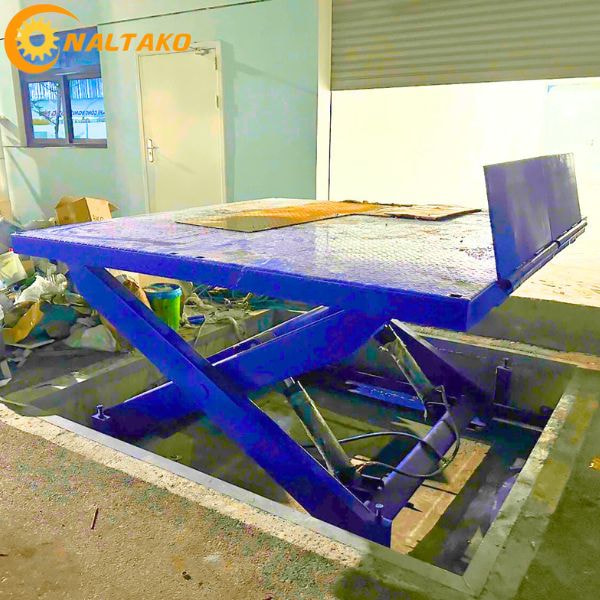 Bàn nâng 4 tấn, cao 1,9M