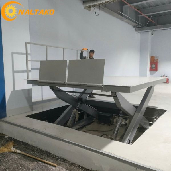 Bàn nâng thủy lực 4 tấn, nâng cao 1.9M 2 Bàn nâng thủy lực 4 tấn, nâng cao 1.9M 2