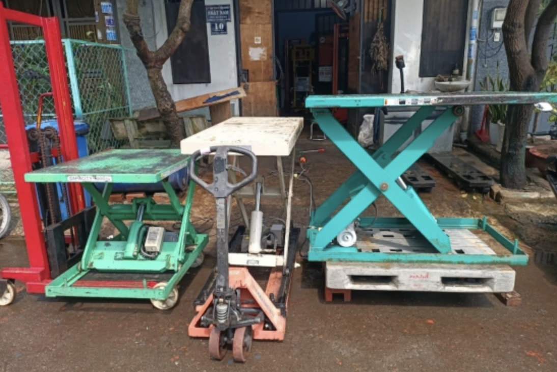 Bàn nâng thủy lực cũ, thanh lý tại Hà Nội