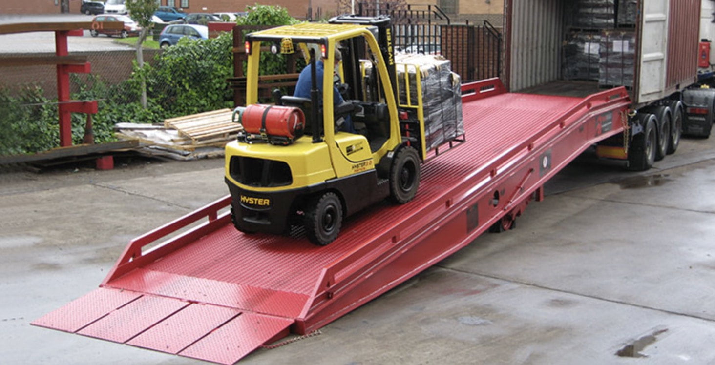 Cầu dẫn xe nâng