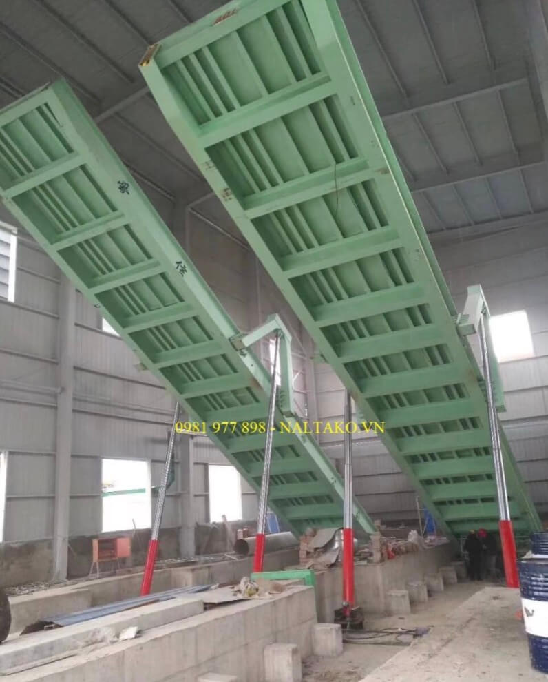 Bàn nâng xe đổ liệu – Bàn nâng xe container 5 Bàn nâng xe đổ liệu – Bàn nâng xe container 5