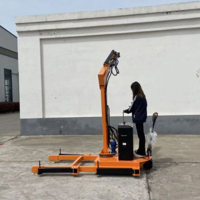 Cần cẩu di động 2 tấn bán tự động 3 Cần cẩu di động 2 tấn bán tự động 3