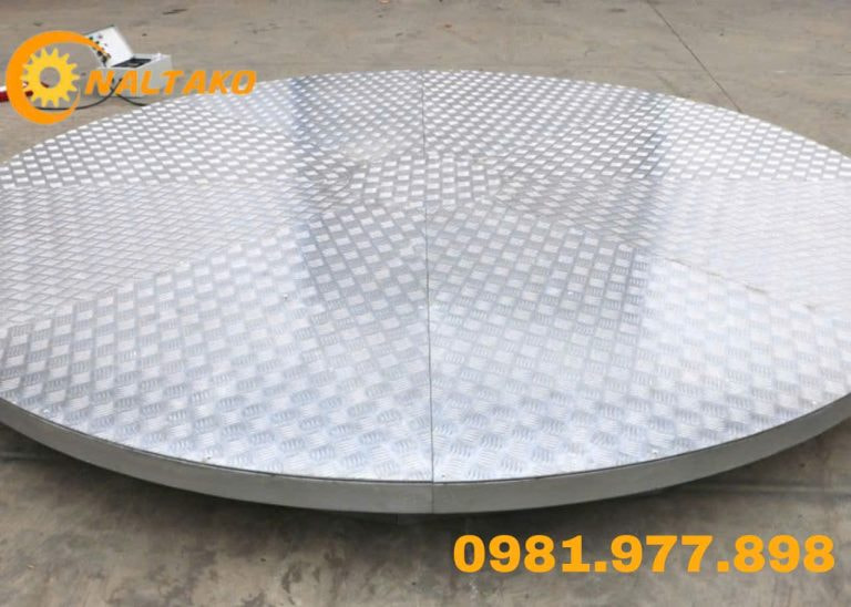 Car Turntable 4 Car Turntable 4