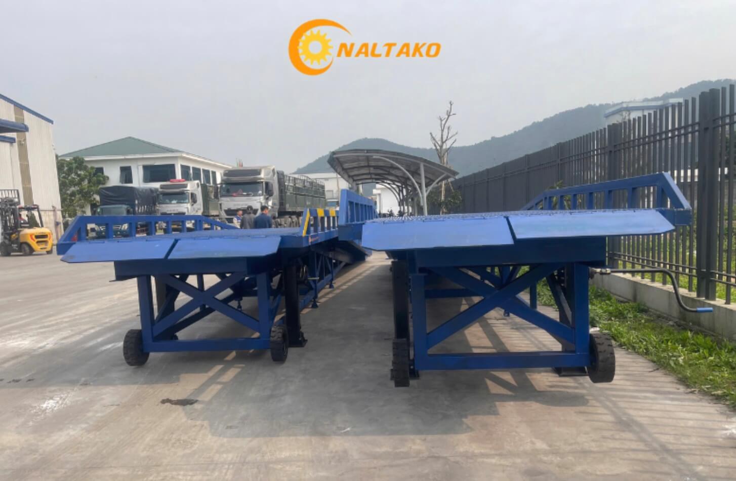 Kinh nghiệm chọn cầu dẫn xe nâng phù hợp