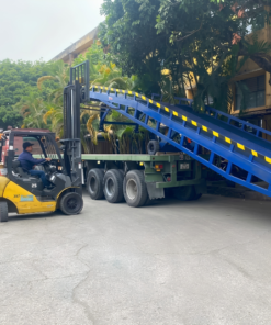 Sử dụng cầu dẫn xe nâng Naltako giúp đảm bảo an toàn cho người vận hành và hàng hóa