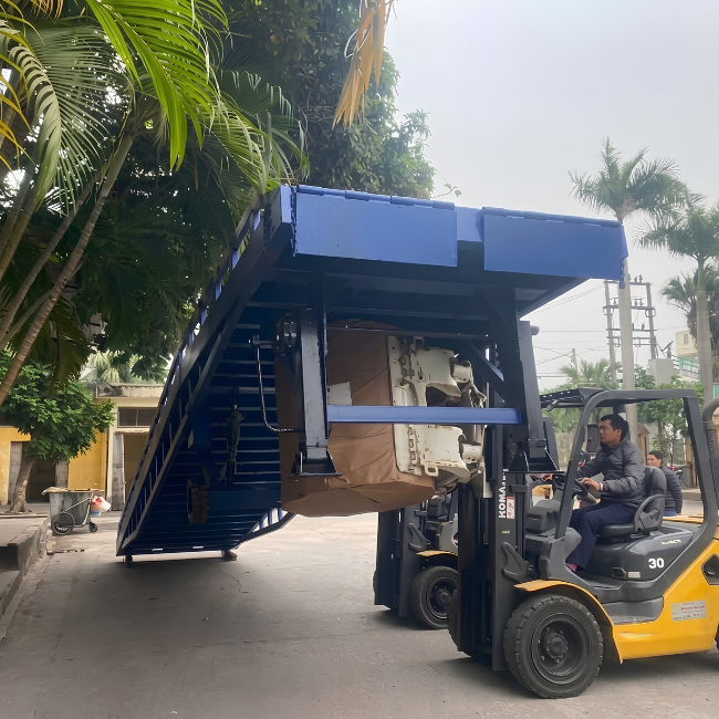 Cầu dẫn xe nâng 16 tấn 4 Cầu dẫn xe nâng 16 tấn 4