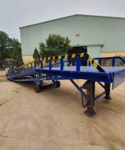 Cầu Dẫn Xe Nâng Mặt Sàn Tôn Nhám Cầu Dẫn Xe Nâng Mặt Sàn Tôn Nhám