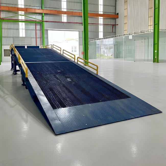 Cầu dẫn xe nâng 6 tấn tiêu chuẩn 5 Cầu dẫn xe nâng 6 tấn tiêu chuẩn 5