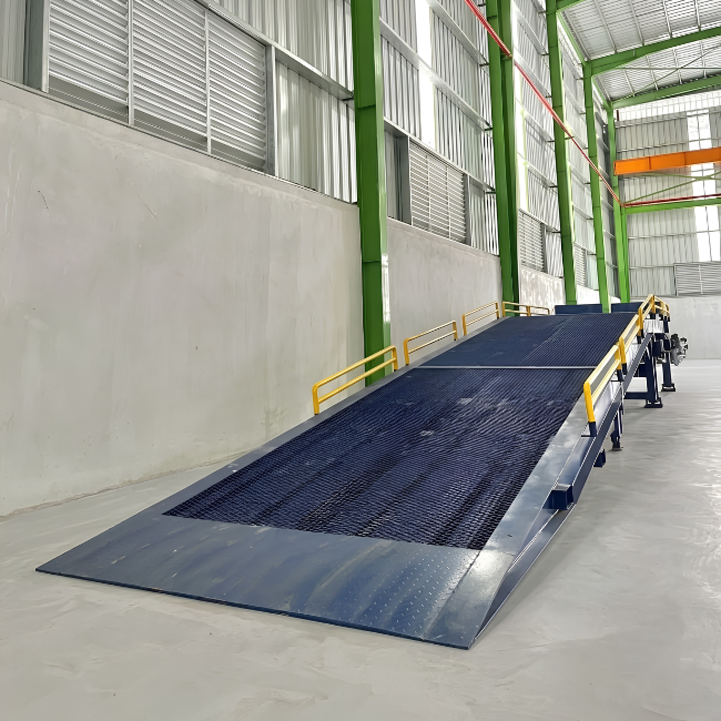 Cầu dẫn xe nâng 6 tấn tiêu chuẩn 4 Cầu dẫn xe nâng 6 tấn tiêu chuẩn 4