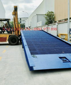 Cầu Dẫn Xe Nâng Sàn Grating