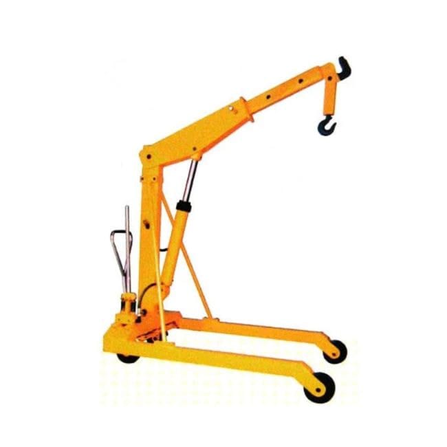 Cần cẩu được chế tạo bởi những vật liệu và linh kiện có sẵn