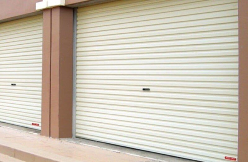 Cửa cuốn sắt cứng cáp, có khả năng chịu lực tốt 