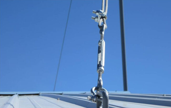 Dây cáp thép đảm bảo an toàn cho các phương tiện khi neo đậu 