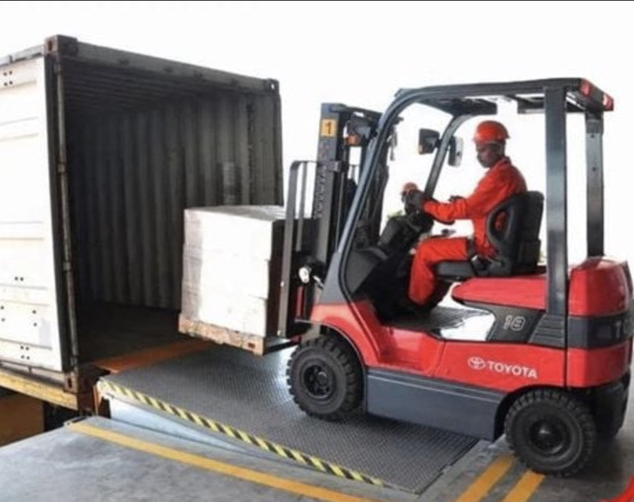 Dock Container – Sàn nâng hạ container 6 Dock Container – Sàn nâng hạ container 6