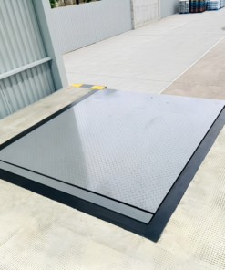 Dock Leveler mặt sàn 2x2m, tải trọng 6000kg 2