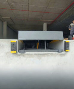 Dock Leveler with 2x2m Deck, 6000kg Capacity