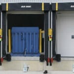 Dock shelter kết hợp cùng dock leveler