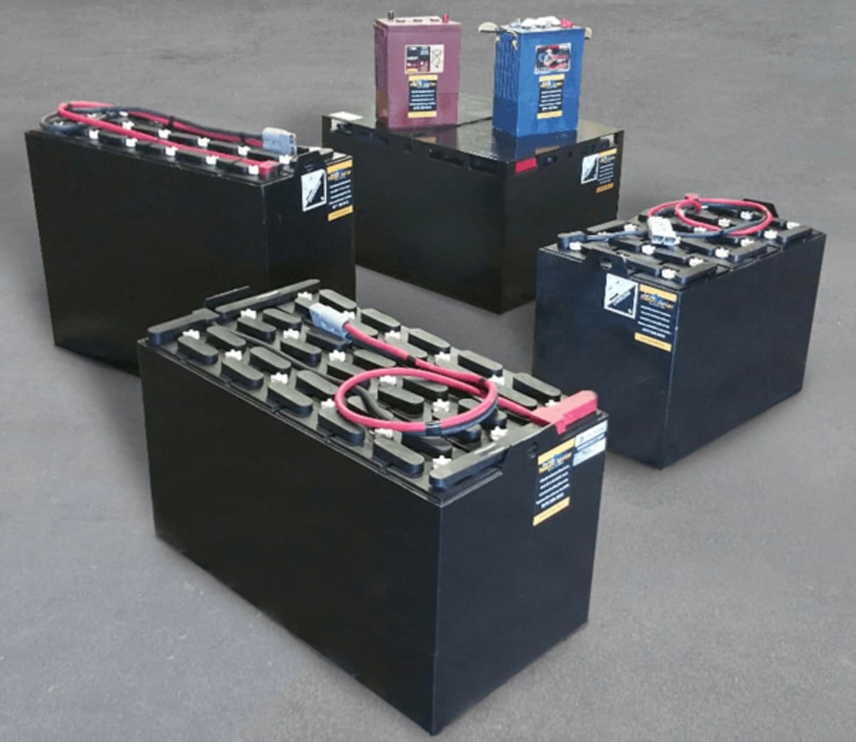 Giá bình ắc quy xe nâng điện phụ thuộc vào nhiều yếu tố