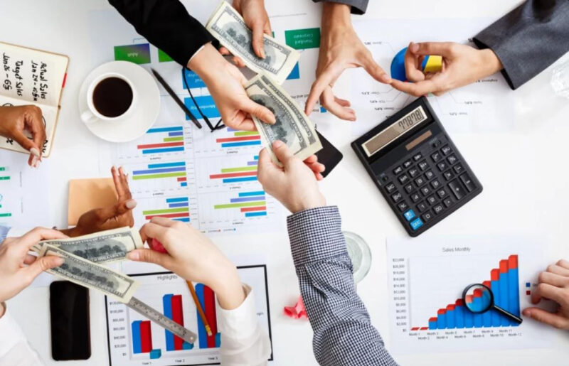 Đàm phán là một trong những cách hiệu quả để giảm chi phí quản lý