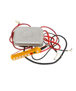 Trước khi lắp đặt hộp điều khiển cần xác định rõ công suất động cơ của tời