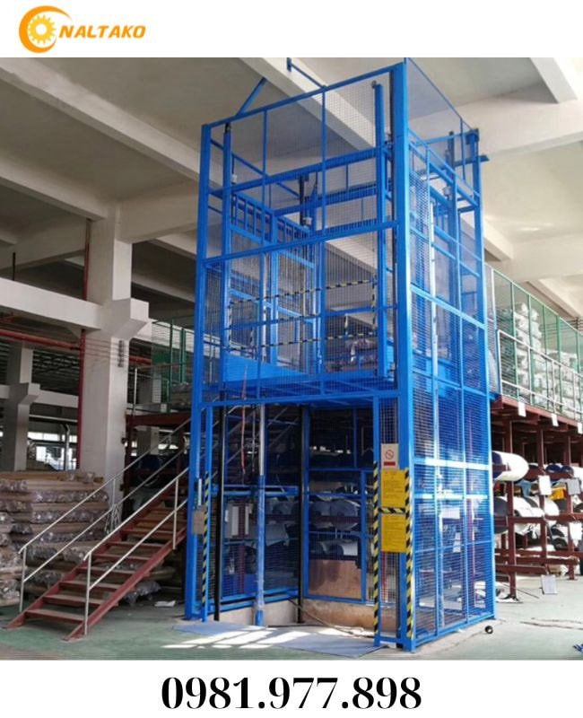 Hydraulic Freight Lift with Cage 4 Hydraulic Freight Lift with Cage 4