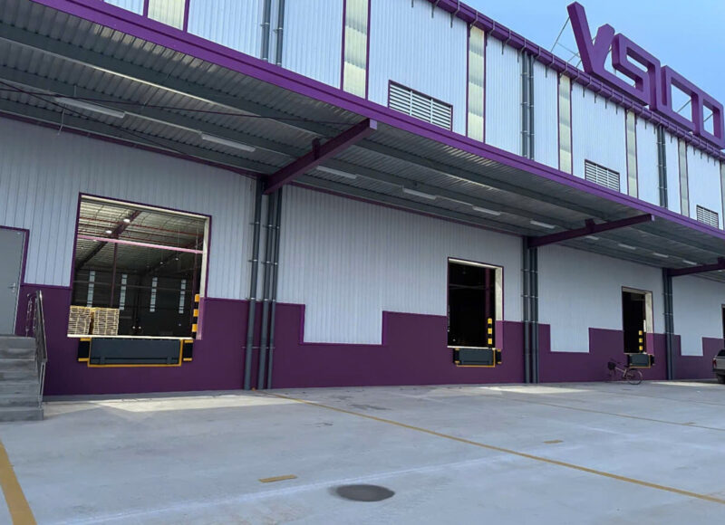 Lợi ích của thiết bị đạt chuẩn quốc tế là nâng cao chất lượng sản xuất và đảm bảo an toàn, uy tín trên thị trường toàn cầu