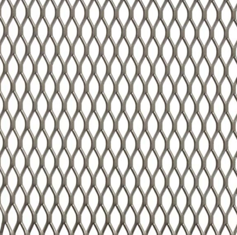 Lưới mắt cáo nổi bật nhờ khả năng chịu lực và chống trượt vượt trội