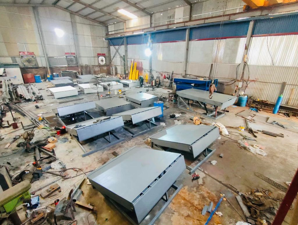 Quá trình sản xuất sàn nâng tại Naltako