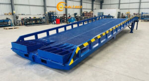 Xuất xưởng cầu dẫn xe nâng Naltako màu xanh hoàn thiện