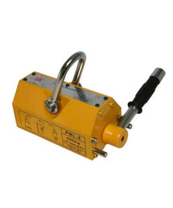 Cần nâng hàng hóa đúng tải trọng để đảm bảo an toàn khi nâng hàng 