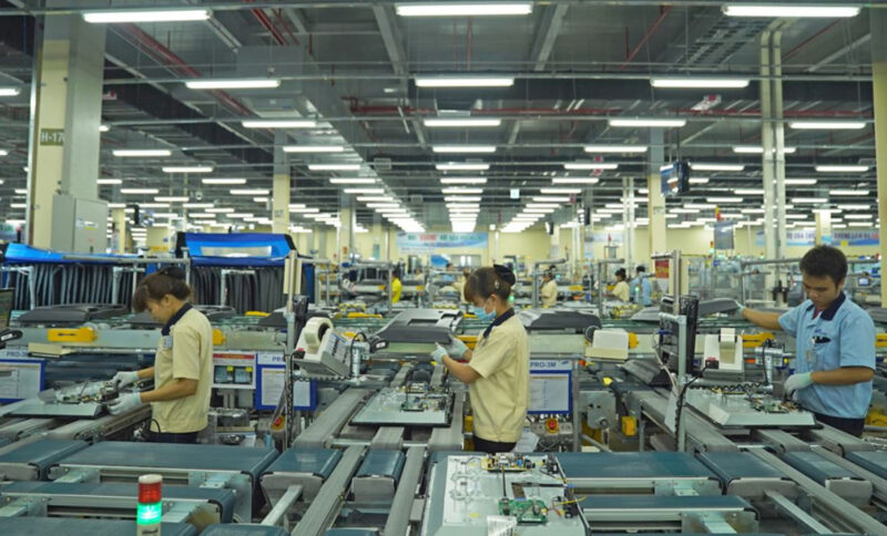 Xưởng sản xuất có quy mô nhỏ, tập trung vào sản xuất thủ công hoặc đơn lẻ