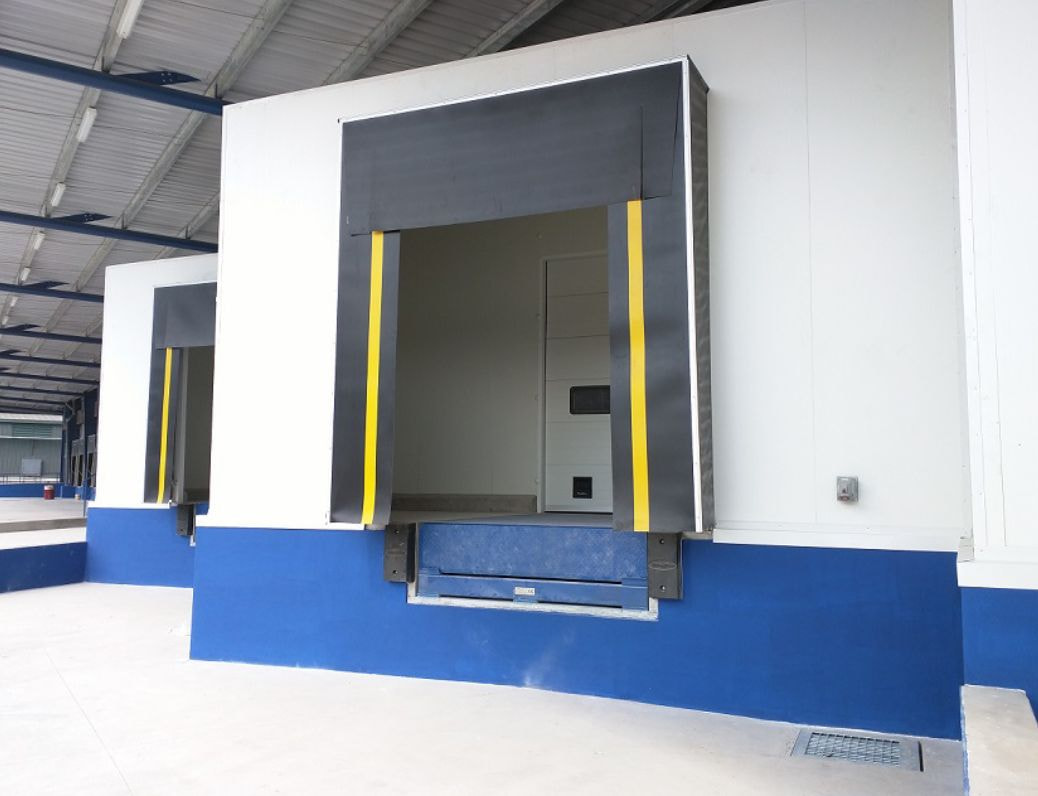 Bộ trùm túi khí giúp kiểm soát nhiệt độ khi ra, vào kho