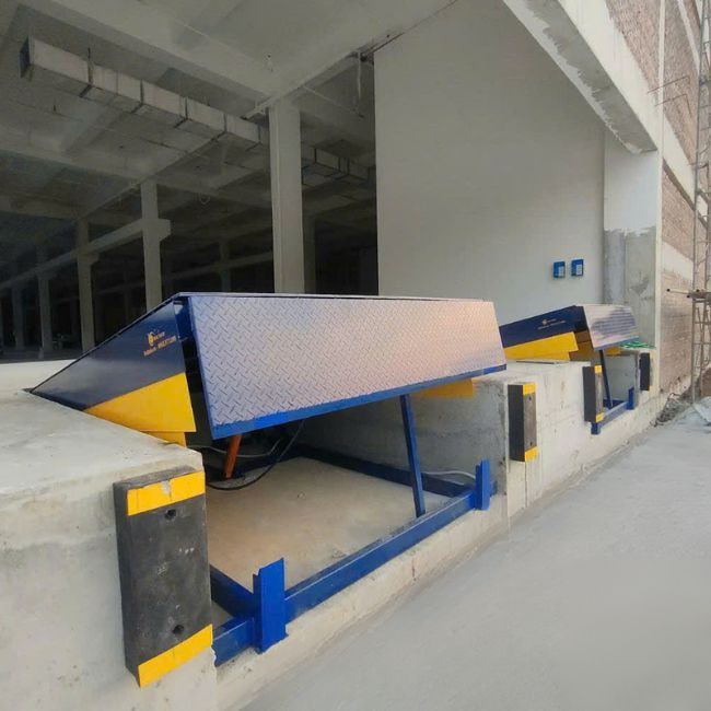 Dock Container – Sàn nâng hạ container Dock Container – Sàn nâng hạ container