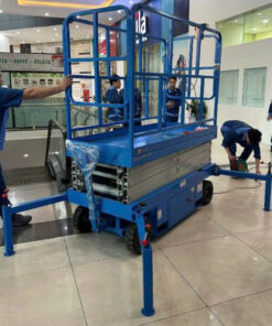 Thang Nâng Người Bán Tự Hành