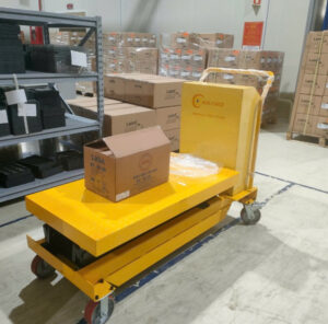 So sánh các loại bàn nâng thủy lực