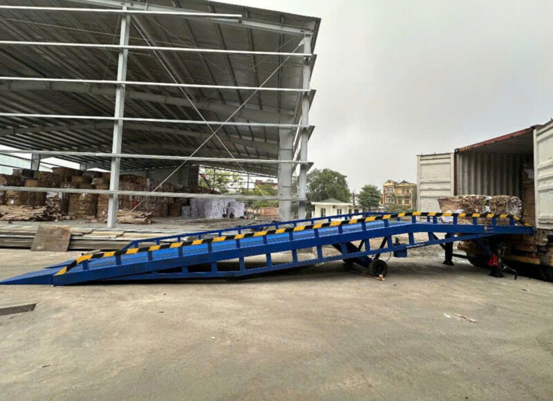 Cầu dẫn sản xuất trong nước được sản xuất từ thép chắc chắn, chịu lực tốt