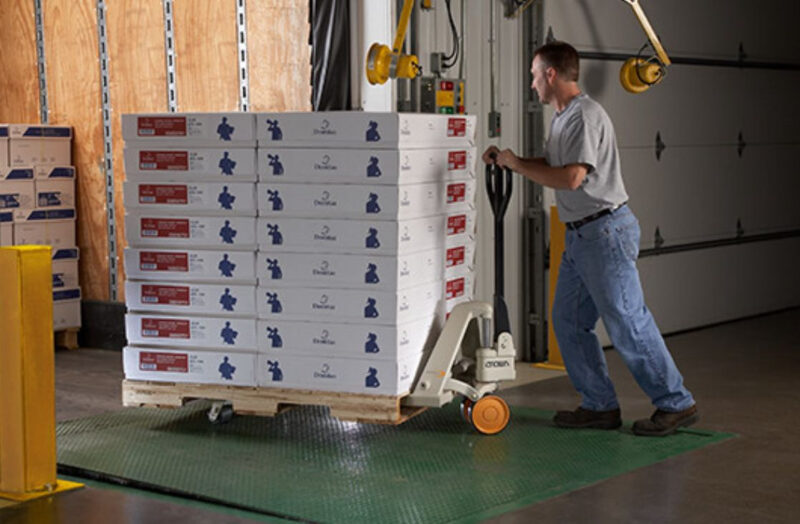 Tải trọng và trọng lượng xe nâng là hoàn toàn khác nhau 