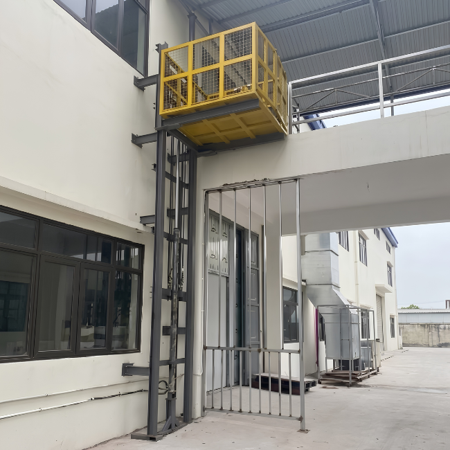 Thang nâng 2 trụ có kết cấu vững chắc