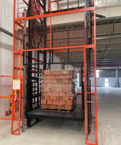 Hydraulic Cargo Lift