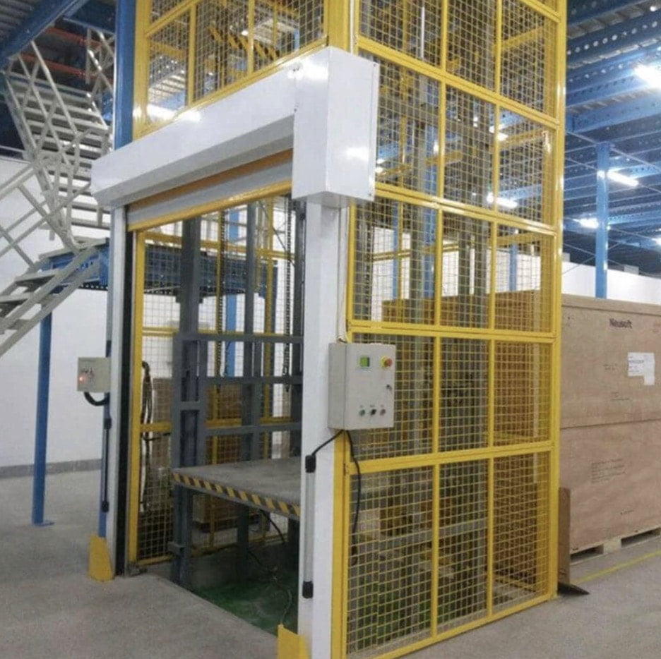 Quy định thang nâng hàng thủy lực Việt Nam