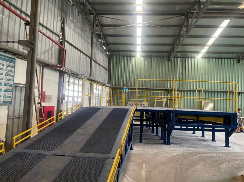 Tiêu chuẩn thiết bị nâng hạ thủy lực gồm các yêu cầu kỹ thuật và an toàn 